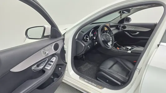 Mercedes-Benz C-Class W205 C200 2018 10