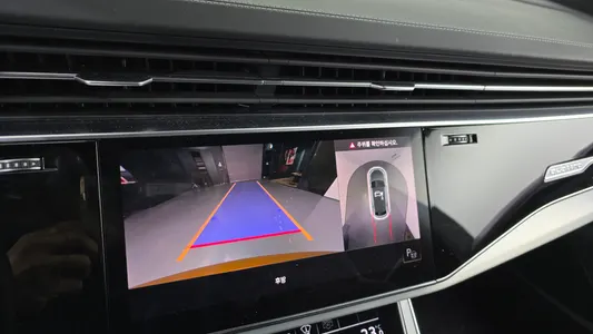 Audi Q8 (4M) 55 TFSI 2021 15