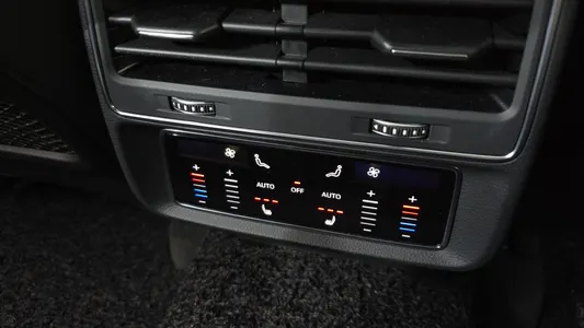 Audi Q8 (4M) 55 TFSI 2021 18