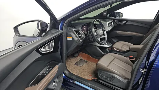 Audi Q4 e- (F4) 40 2022 10