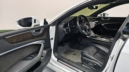 Audi A7 (4K) 55 TFSI 2020 10