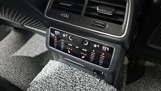 Audi A7 (4K) 55 TFSI 2020 17