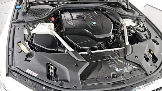 BMW 5 Series (G30) 520i 2019 6