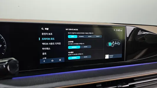 Hyundai (GN7) 2.5 2WD 2024 17