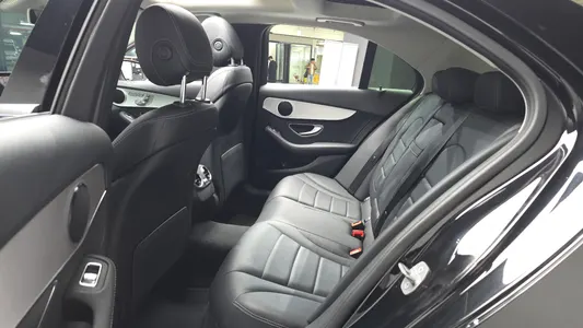 Mercedes-Benz C-Class W205 C200 2020 11