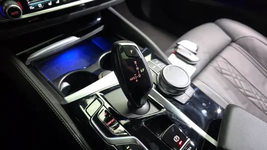 BMW 6 Series GT (G32) 630i xDrive M 2024 9