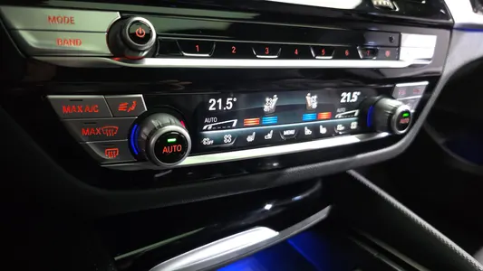 BMW 6 Series GT (G32) 630i xDrive M 2024 15