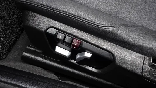 BMW 3 Series (F30) 320d 2018 17