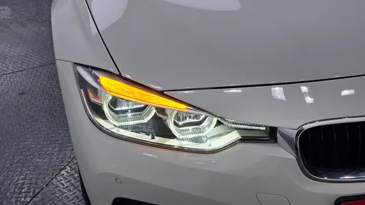 BMW 3 Series (F30) 320d 2018 22