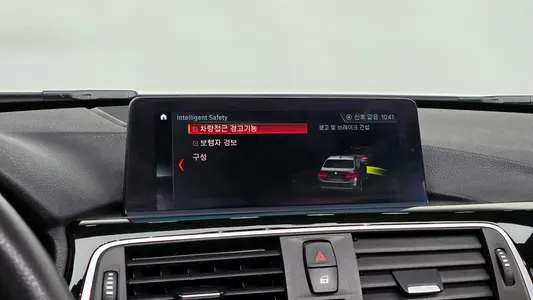 BMW 3 Series (F30) 320d 2018 30