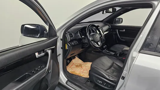 Kia R 2.0 2WD 2014 10