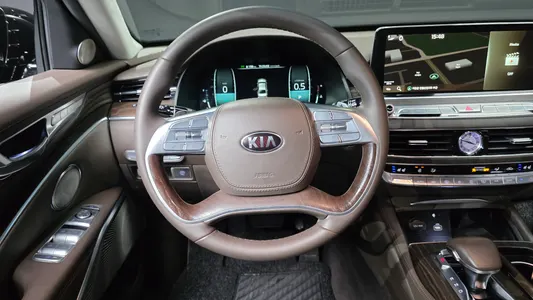 Kia K9 5.0 GDI AWD 2018 18