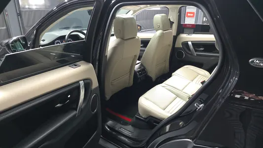 Land Rover 2 P250 SE 2022 26