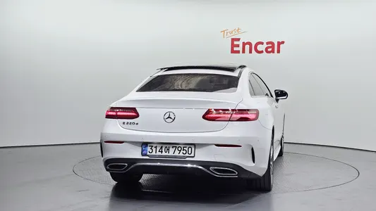 Mercedes-Benz E-Class W213 E220d 2017 4