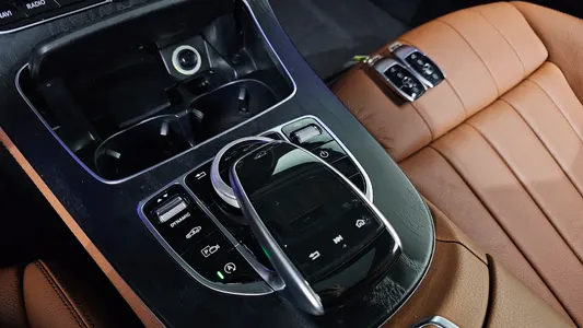 Mercedes-Benz E-Class W213 E220d 2017 20