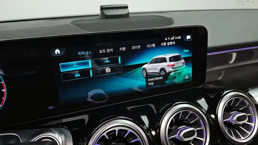 Mercedes-Benz GLB-Class X247 AMG GLB35 4MATIC 2021 17