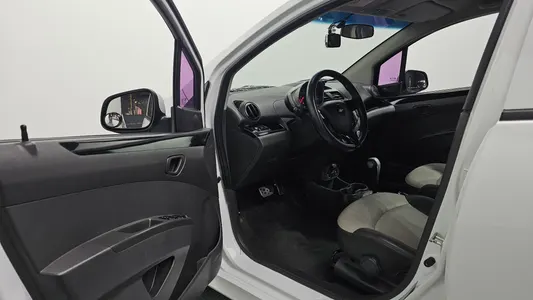 Chevrolet Spark 2015 10