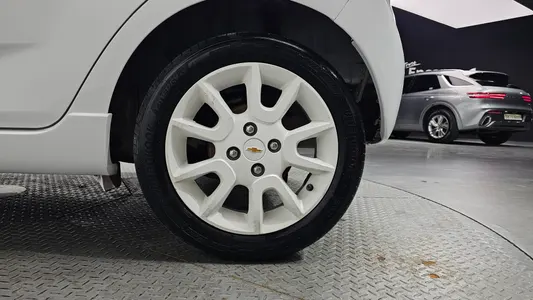 Chevrolet Spark 2015 21
