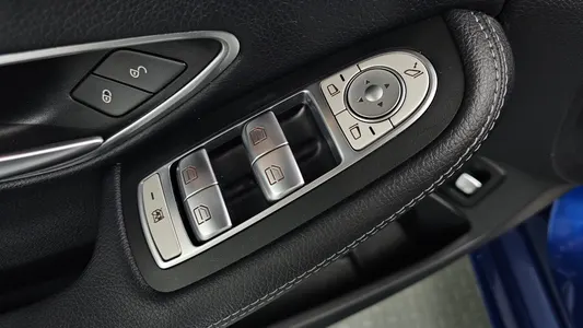 Mercedes-Benz C-Class W205 C200 4MATIC AMG Line 2018 15