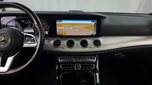 Mercedes-Benz E-Class W213 E300 2019 14