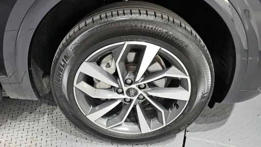 Audi Q5 (FY) 45 TFSI 2023 21