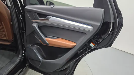 Audi Q5 (FY) 45 TFSI 2023 25