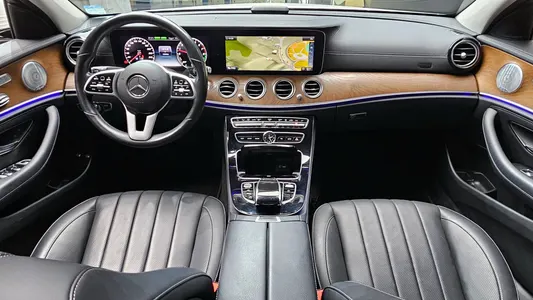 Mercedes-Benz E-Class W213 E300e 2019 7