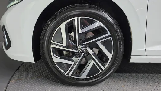 Volkswagen 7 1.5 TSI 2023 5