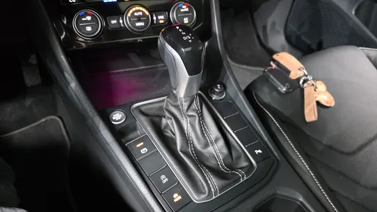Volkswagen 7 1.5 TSI 2023 9