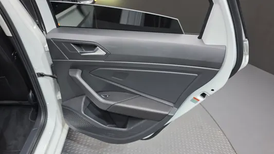 Volkswagen 7 1.5 TSI 2023 25