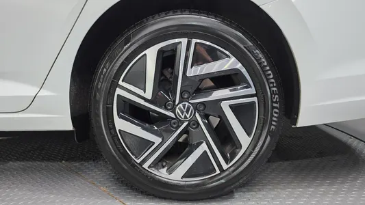 Volkswagen 7 1.5 TSI 2023 21