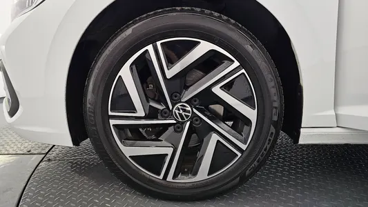 Volkswagen 7 1.5 TSI 2022 5