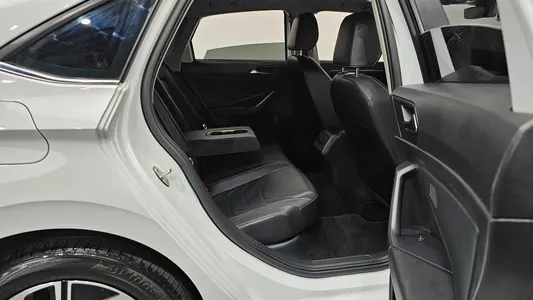 Volkswagen 7 1.5 TSI 2022 11