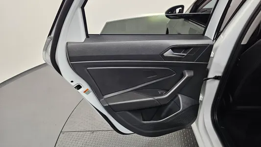 Volkswagen 7 1.5 TSI 2022 25