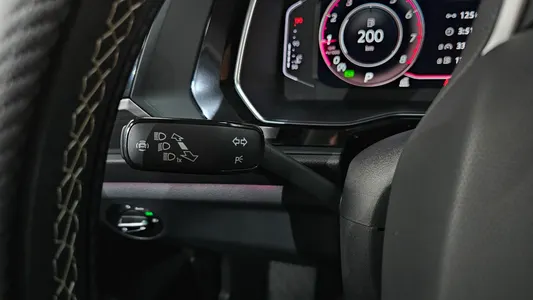 Volkswagen 7 1.5 TSI 2022 27