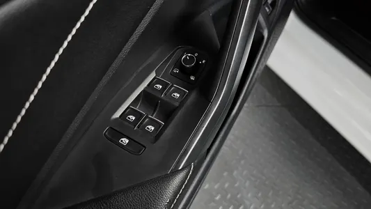 Volkswagen 7 1.5 TSI 2022 30