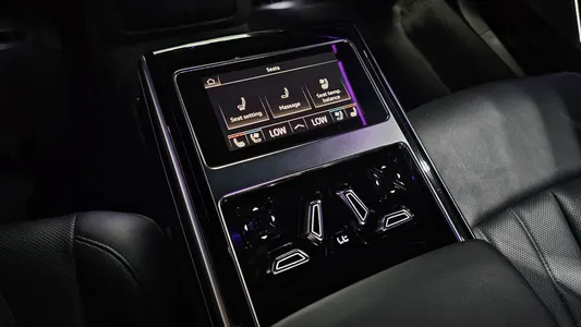 Audi A8 (D5) 50 TDI LWB 2023 17