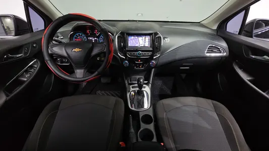 Chevrolet 크루즈 1.4 LS 2017 7