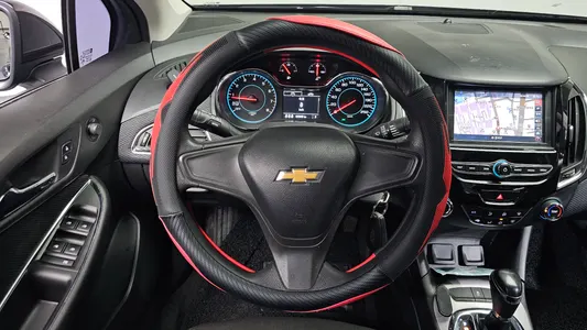 Chevrolet 크루즈 1.4 LS 2017 13