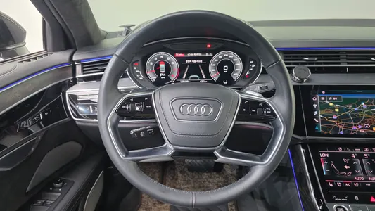 Audi A8 (D5) 60 TFSI LWB 2021 13