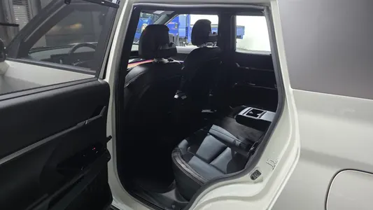 KG Mobility 토레스 HEV 1.5 2WD 2025 11