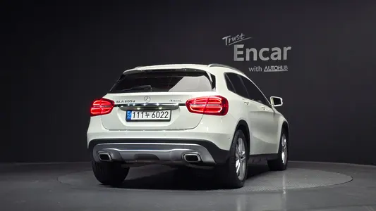Mercedes-Benz GLA-Class X156 GLA200 d 4MATIC 2016 4