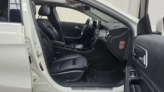 Mercedes-Benz GLA-Class X156 GLA200 d 4MATIC 2016 11