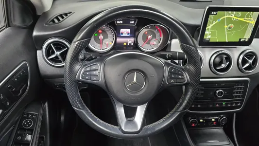 Mercedes-Benz GLA-Class X156 GLA200 d 4MATIC 2016 13