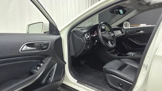 Mercedes-Benz GLA-Class X156 GLA200 d 4MATIC 2016 10