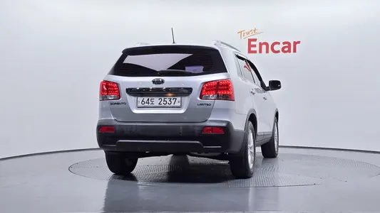 Kia R 2.0 2WD 2011 4