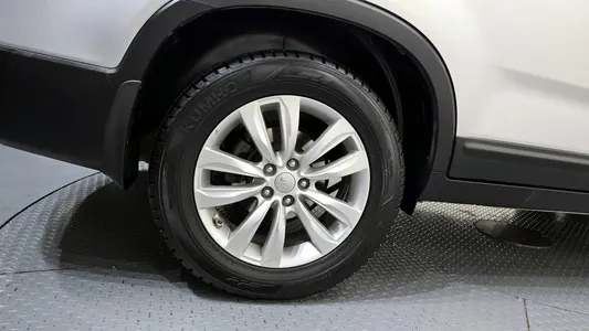 Kia R 2.0 2WD 2011 5