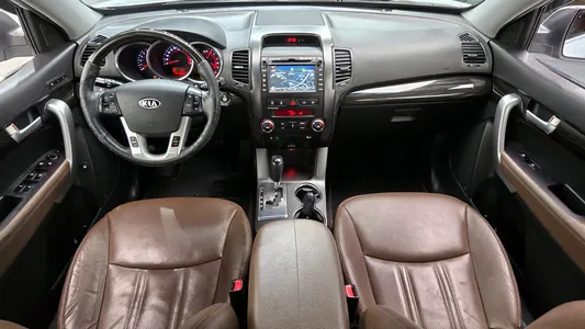 Kia R 2.0 2WD 2011 7