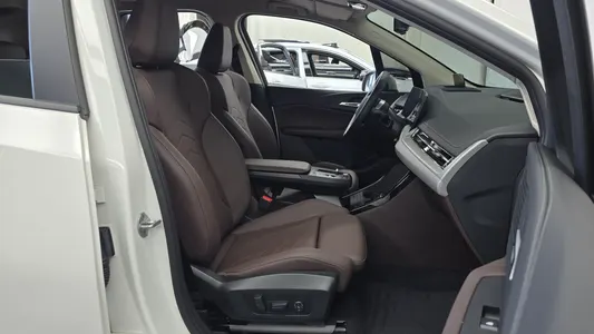 BMW 2 Series Tourer (U06) 218d 2024 26