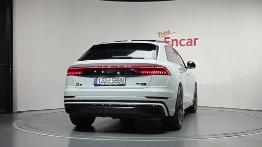 Audi Q8 (4M) 55 TFSI 2023 4